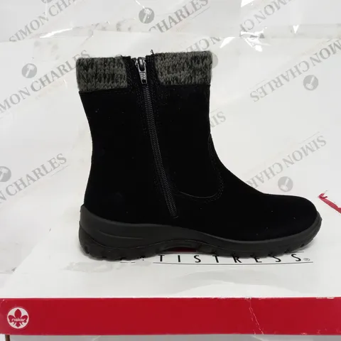 BOXED RIEKER WATER RESISTANT BOOTS, BLACK - SIZE 4