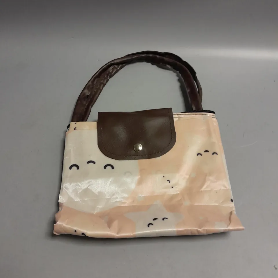 LOT OF 8 BETTY BAGS PATTERNED SHOPPING BAG