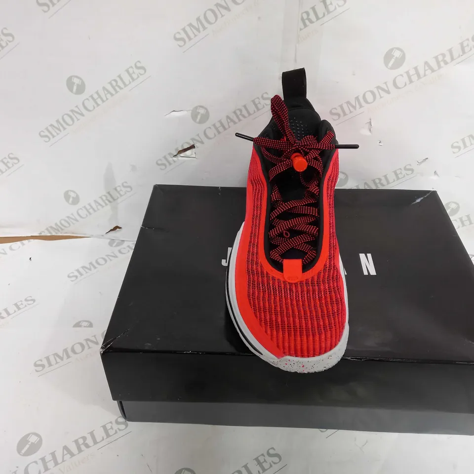BOXED PAIR OF NIKE AIR JORDAN SPORTS SHOES IN RED - UK SIZE 12