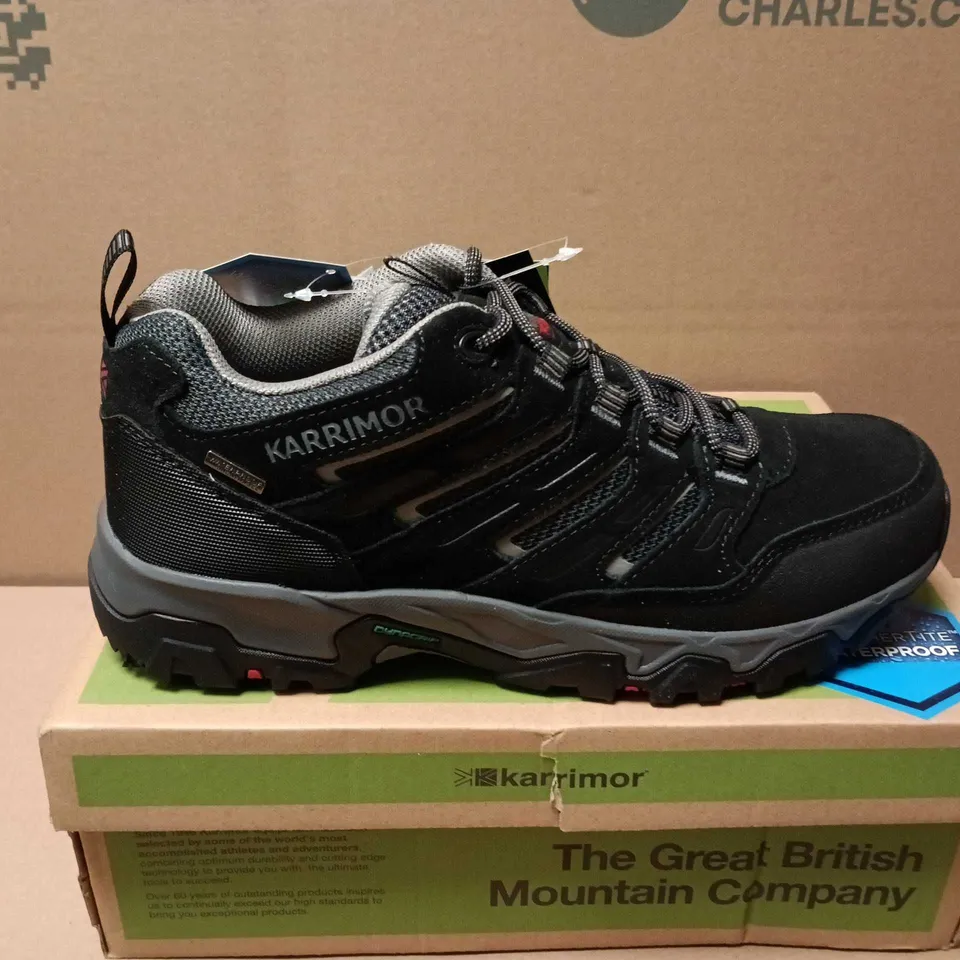 BOXED PAIR OF KARRIMOR MOUNT LOW 10 WEATHERTITE BOOTS IN BLACK - UK 8