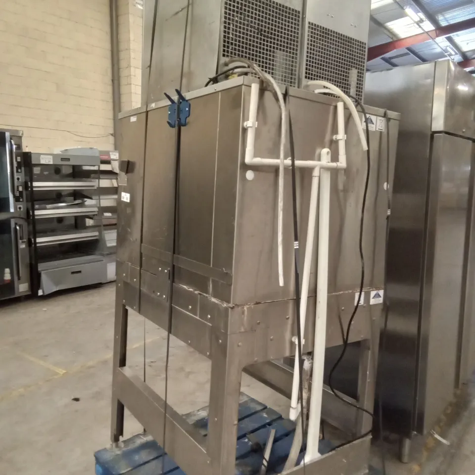 ICE STORAGE AND TRANSPORT SYSTEM 