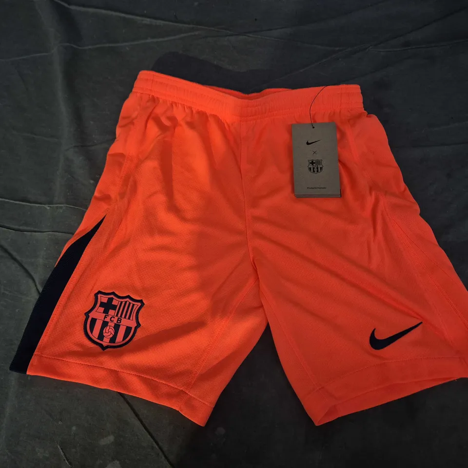 NIKE BARCELONA KIDS SHORTS ON ORANGE - MEDIUM
