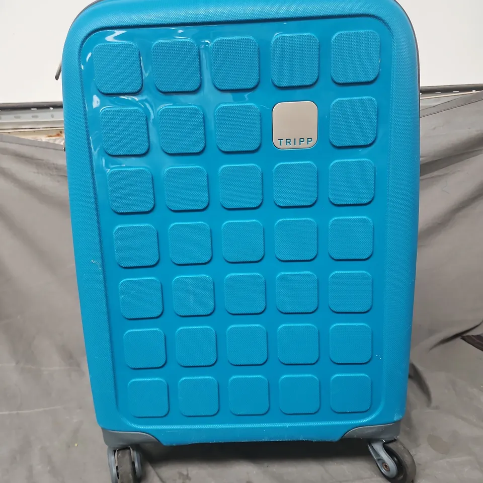 TRIPP SUITCASE IN TEAL