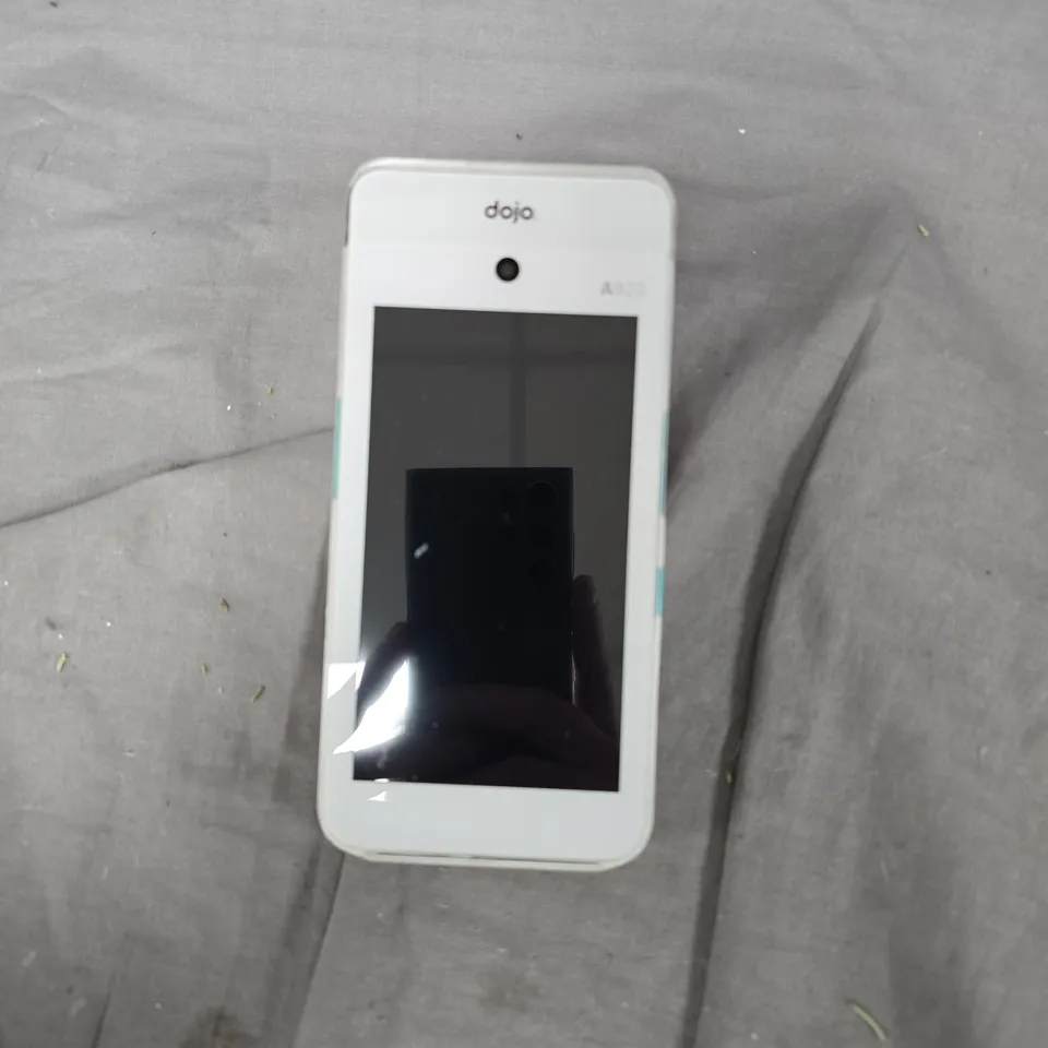 DOJO A920 CARD MACHINE