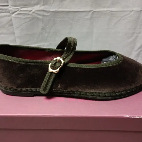 BOXED FABOLUS PIERRE COCO WOMEN'S BROWN SUEDE MARY JANE SHOES – UK 9.5 (EU 43)