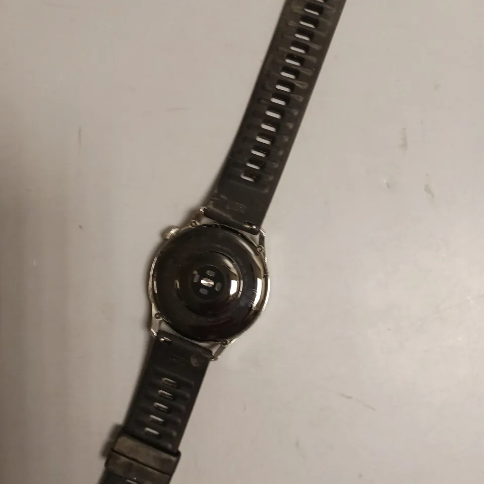 HUAWERI WATCH 3 GLL-AL04 IN BLACK WITH RUBBER STRAP