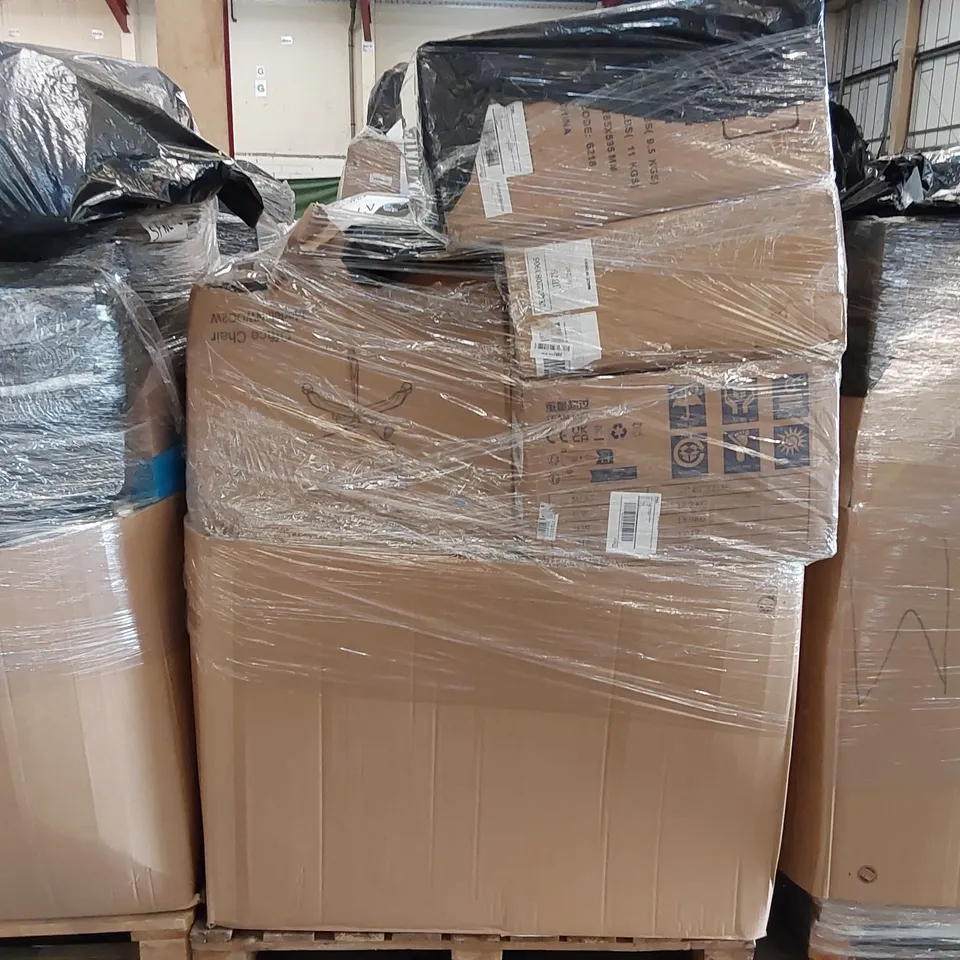 PALLET OF ASSORTED FURNITURE ITEMS