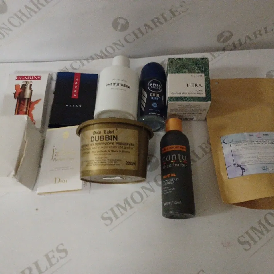 LOT OF APPROX 10 ASSORTED HEALTH AND BEAUTY ITEMS TO INCLUDE PERFUMES, BATH SALT, SERUM ETC