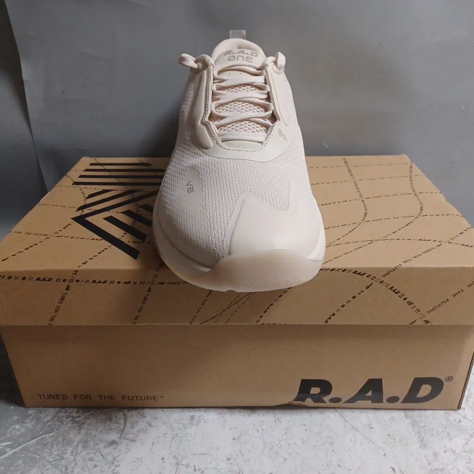 BOXED PAIR OF R.A.D ONE V2 SHOES IN CREAM SIZE UK 10