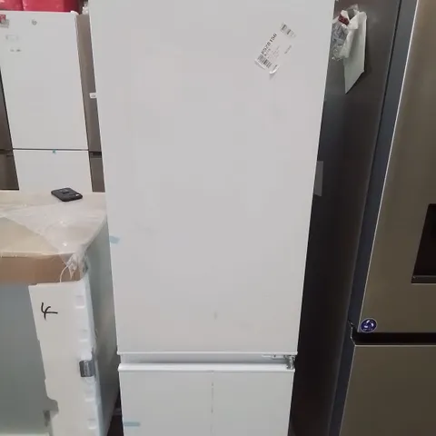 SIA RFI104/1 FREESTANDING FRIDGE FREEZER IN WHITE - UNPROCESSED RAW RETURN
