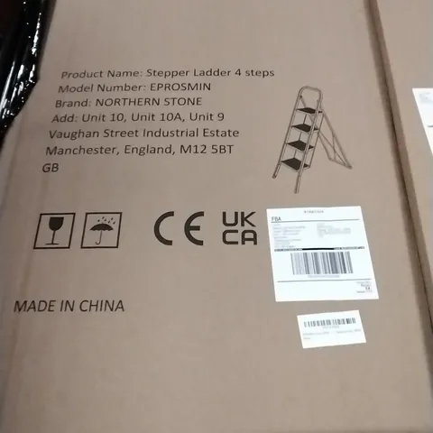 PALLET OF STEPS LADDERS 4 STEPS