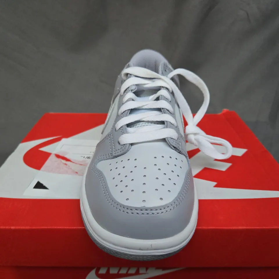 BOXED NIKE DUNK LOWS IN WOLF GREY - UK 4 