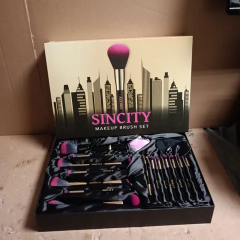 SINCITY MAKEUP BRUSH SET 