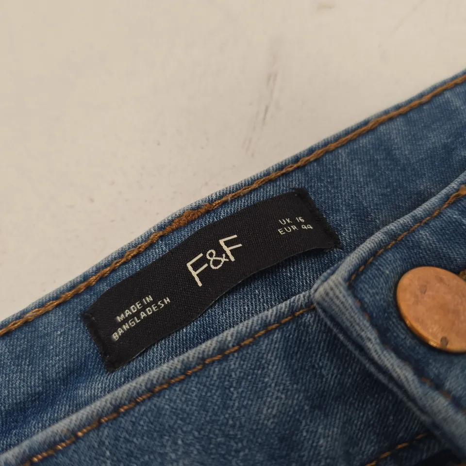 F&F DENIM JEANS – MEN’S INDIGO, UK 16 (EUR 94) – MADE IN BANGLADESH