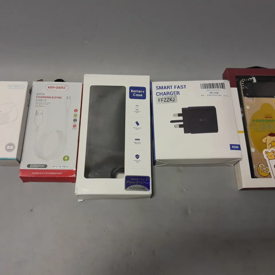 BOX OF APPROXIMATELY 15 ITEMS TO INCLUDE -  SMART FAST CHARGER , 4500MAH POCKET POWER BANK , VEN-DENS DATA CHARGING & SYNC CABLE ETC