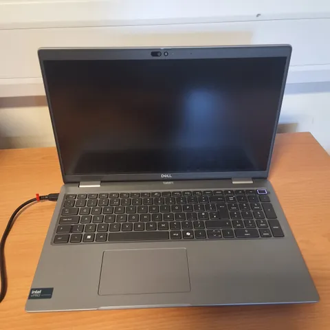 DELL LATITUDE 5550 INTEL VPRO ENTERPRISE LAPTOP IN SILVER