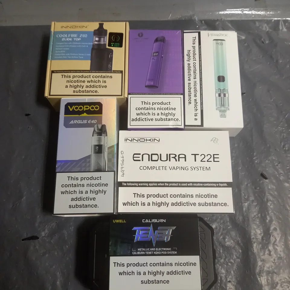 APPROXIMATELY 20 VAPES & E-CIGARETTES TO INCLUDE - UWELL CALIBURN TENET - LOST VAPE URSA NANO PRO - VOOPOO ARGUS E40 - ETC