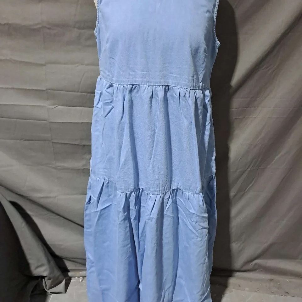 NOBODYS CHILD SLEEVELESS DENIM ROCHELLE MIDI DRESS IN BLUE - UK 10