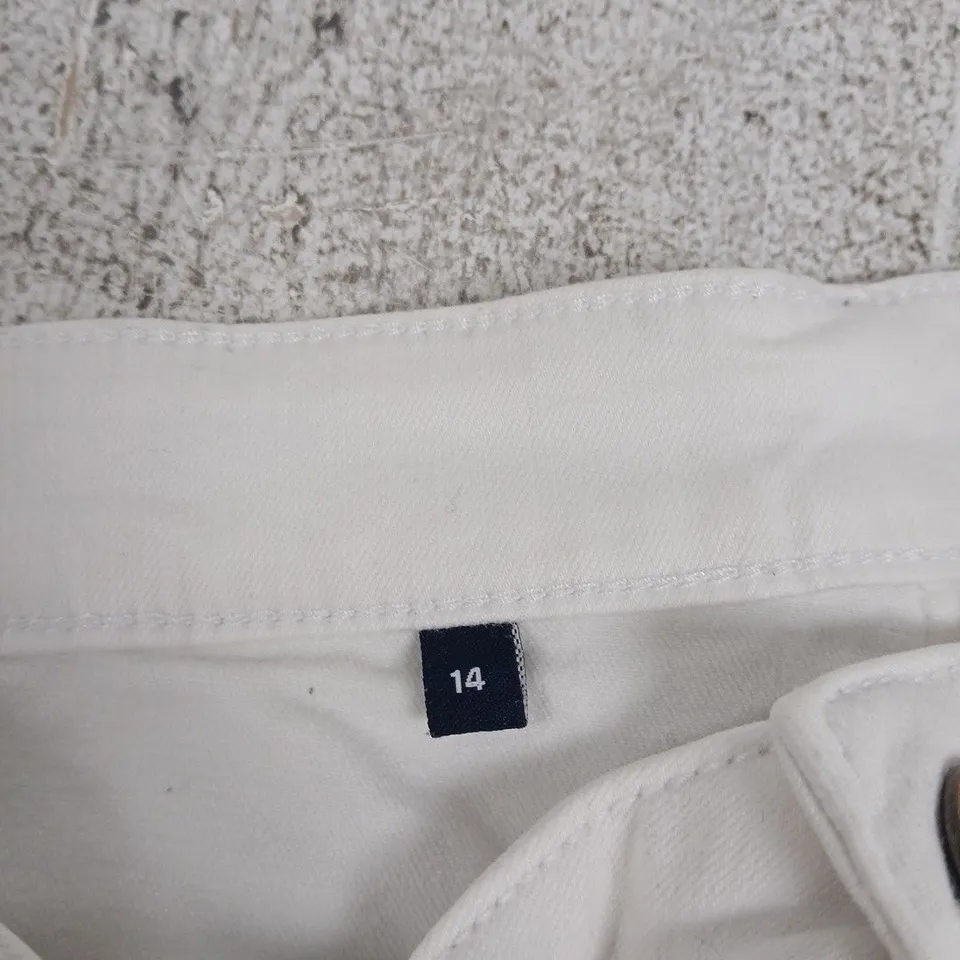 CREW CLOTHING COMPANY WHITE SHORTS – UK 14