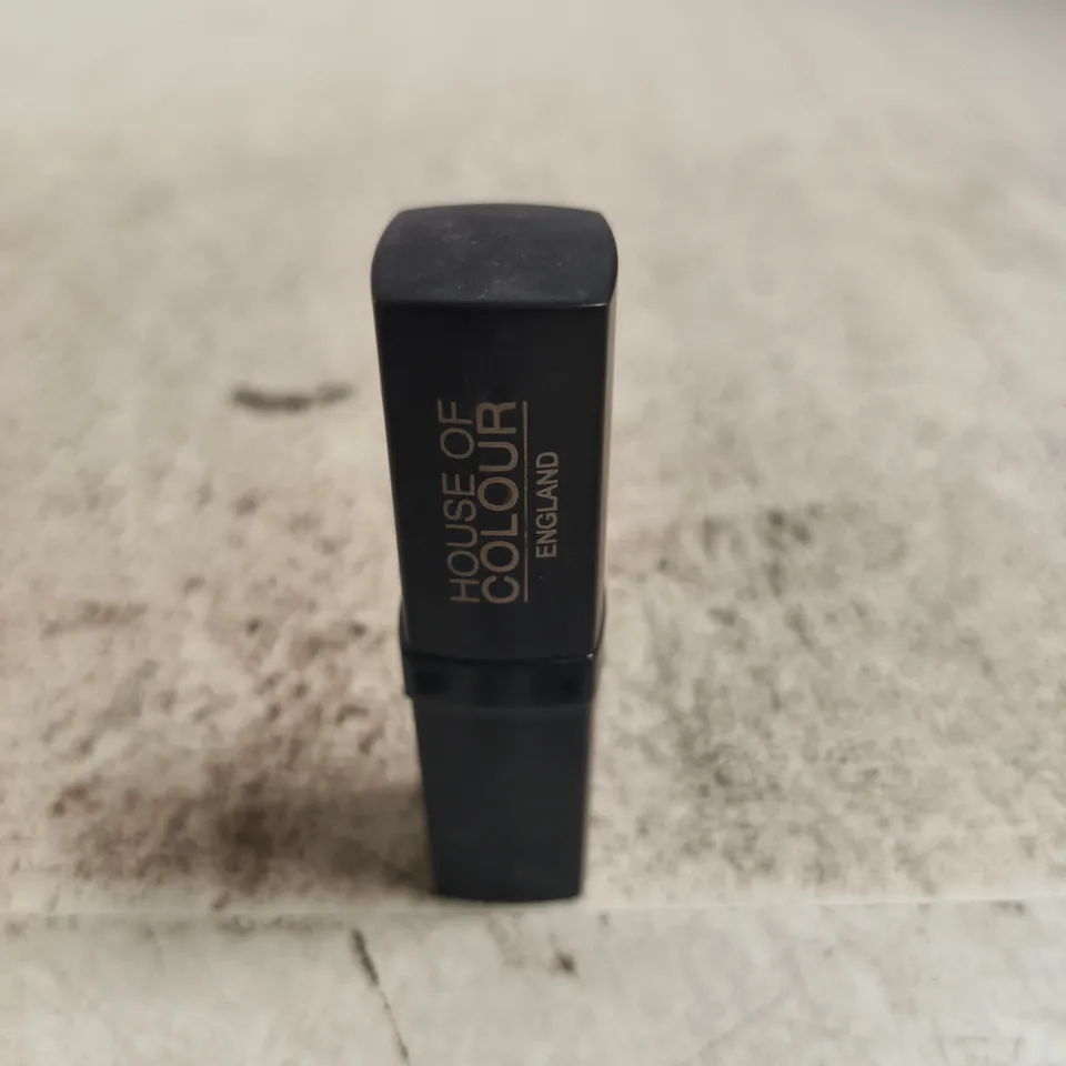 HOUSE OF COLOUR LIPSTICK – ENGLAND (BLACK CASE)