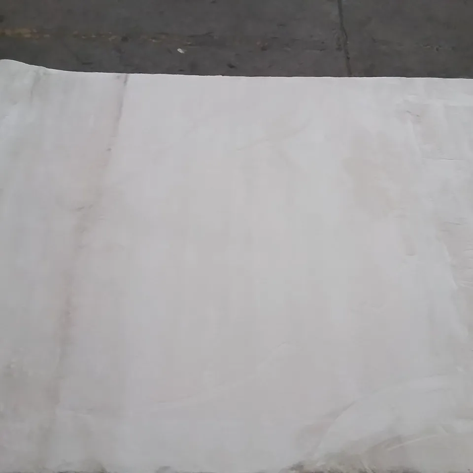 QUALITY DESIGNER AREA RUG - APPROXIMATELY 285CM X 200CM - CREAM