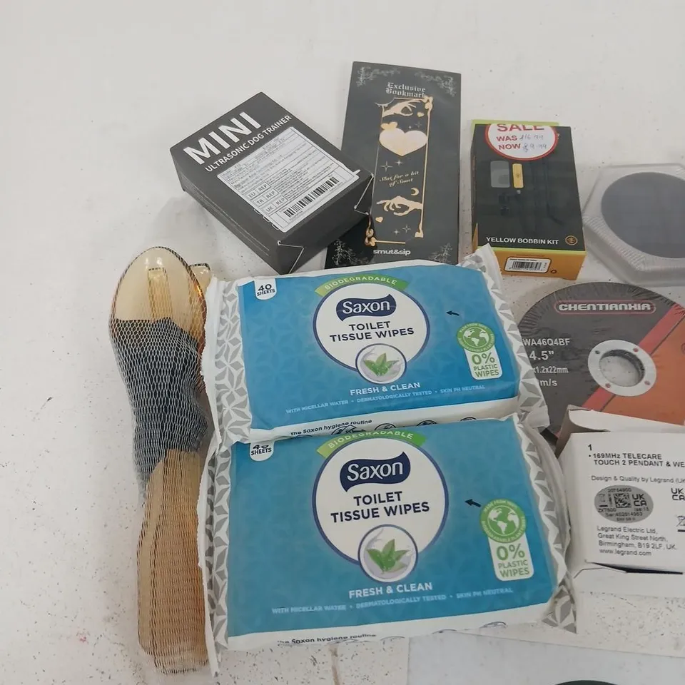 ASSORTED HOUSEHOLD & PET ITEMS BUNDLE: TOILET WIPES, DOG TRAINER & ACCESSORIES, STATIONERY, HARDWARE & MORE