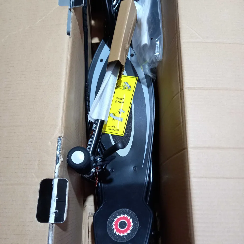 RAZOR POWERCORE E90 SCOOTER BLACK RRP £199.99