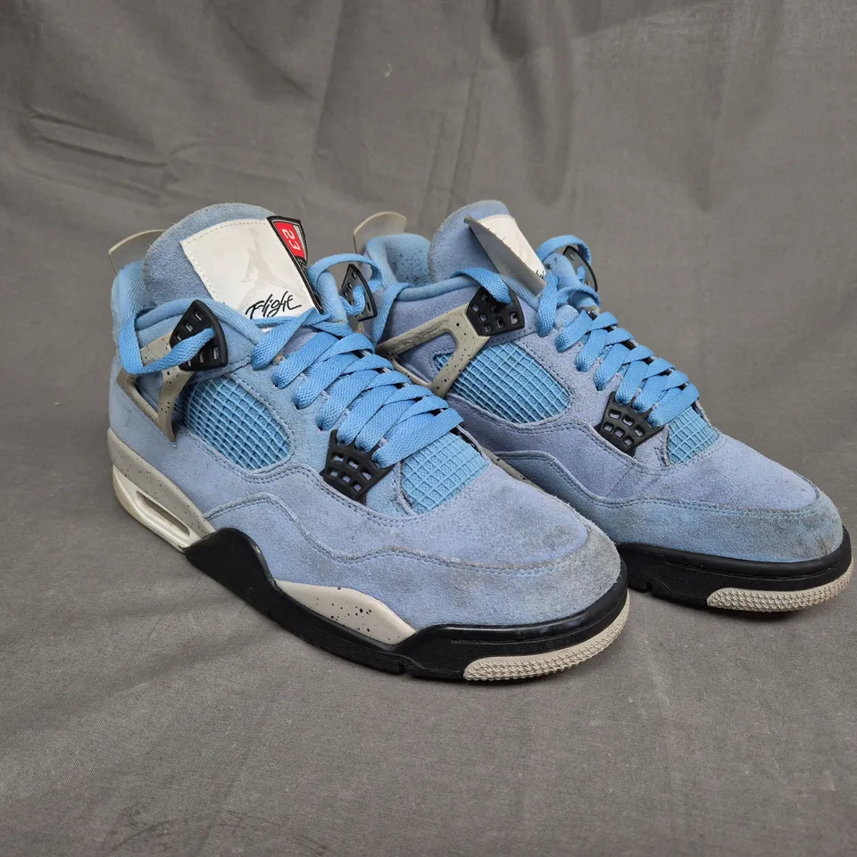 PAIR OF AIR JORDAN 4 RETRO TRAINERS - UK SIZE 9