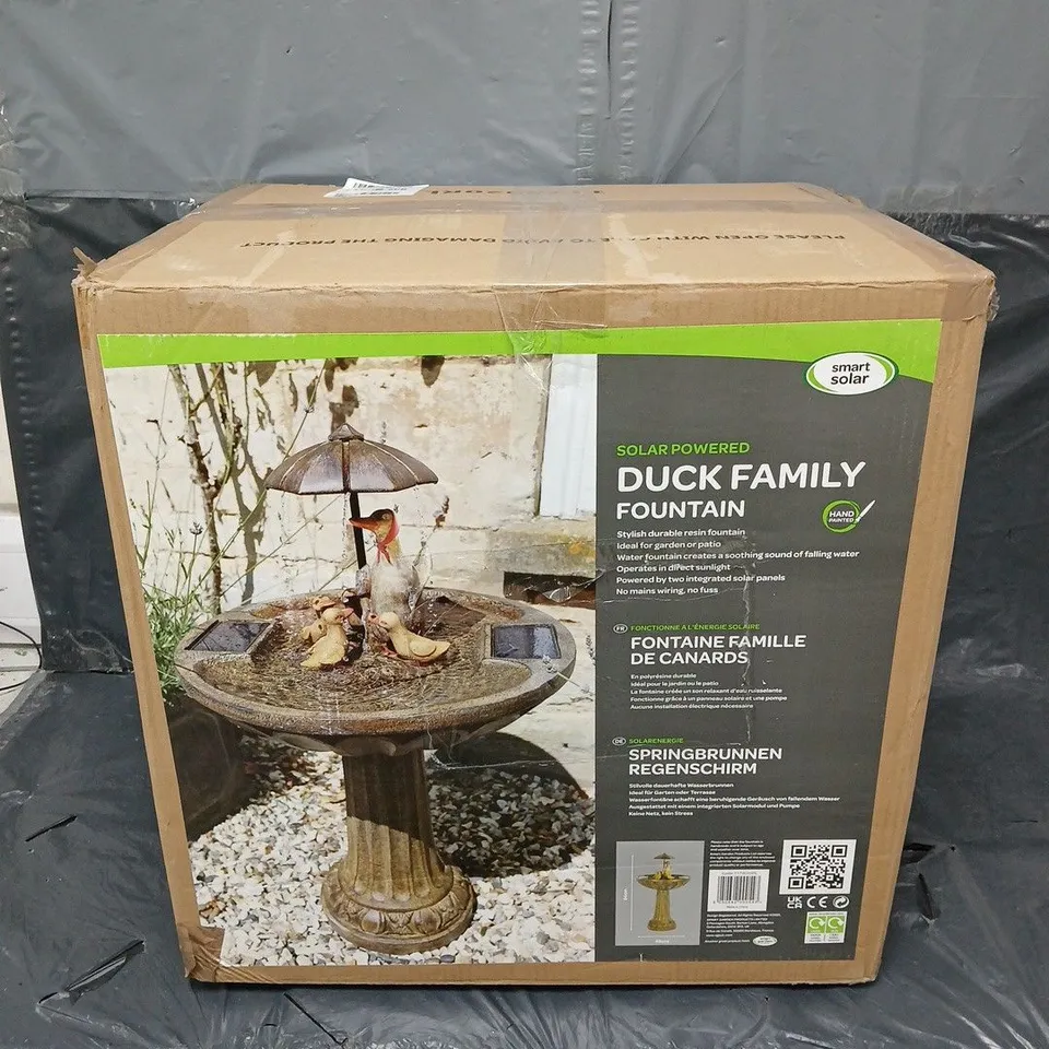 DUCK FAMILY SOLAR ON DEMAND WATER FEATURE - COLLECTION ONLY