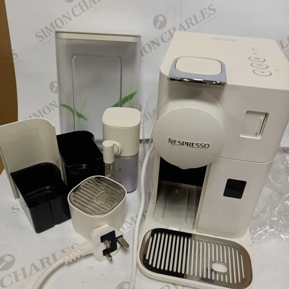 DE'LONGHI NESPRESSO LATTISSIMA ONE MACHINE 