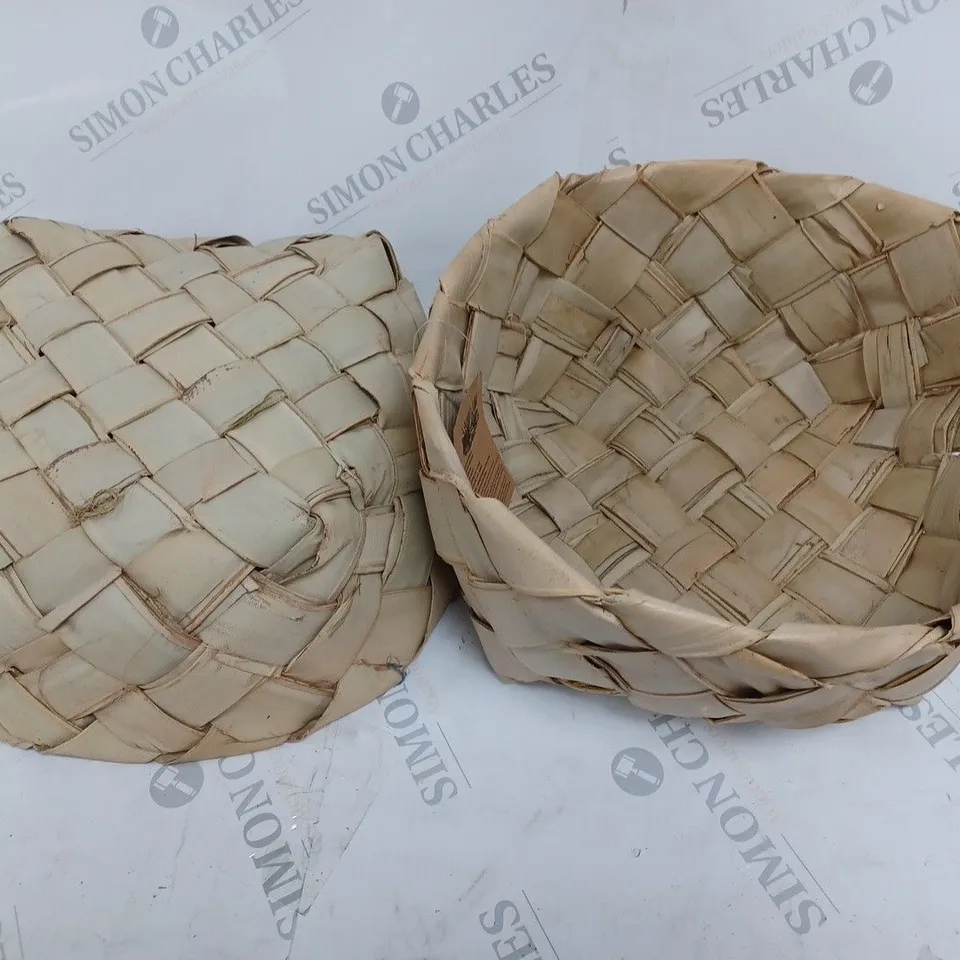 CHAIRWORKS ALIBABA PALM BREAD BASKET PAIR SMALL APPROX 30 X 13CM