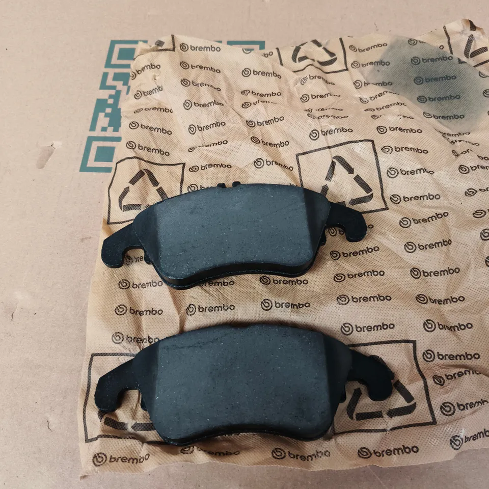 BREMBO BRAKE PADS – PAIR FOR CAR 