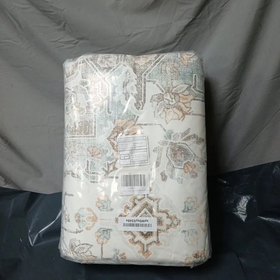 FONDREAM AREA RUG - SIZE UNSPECIFIED 