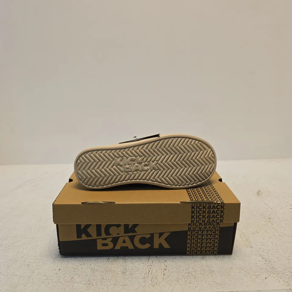 RIZZO LINEN NAVY SLIP-ON SHOES – UK 6 (EU 39) BY KICKBACK