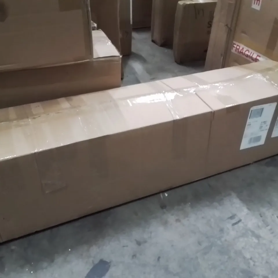 BOXED ARTIFICIAL CHRISTMAS TREE 