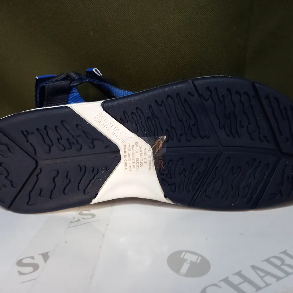 REGATTA LADY SANTA SOL SANDALS SIZE 8