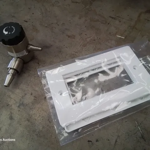 PALLET OF MEDITECH GAS VALVES & SWITCH SURROUND PLATES