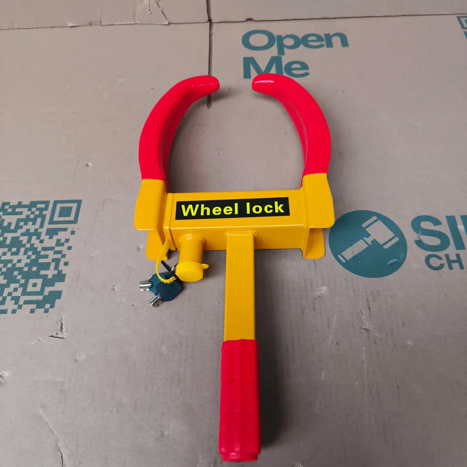 WHEEL LOCK CLAMP – RED & YELLOW PLASTIC