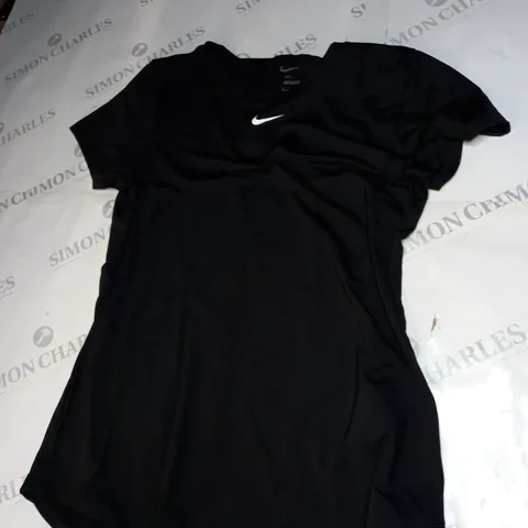 NIKE LOGO TRAINING TOP SIZE S