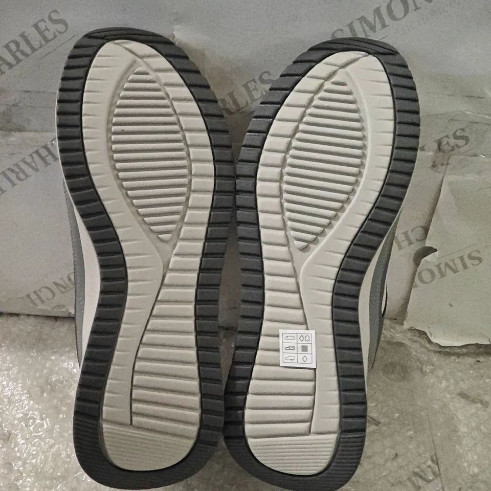 SKECHERS BOBS MENS TRAINERS IN GREY - UK 11