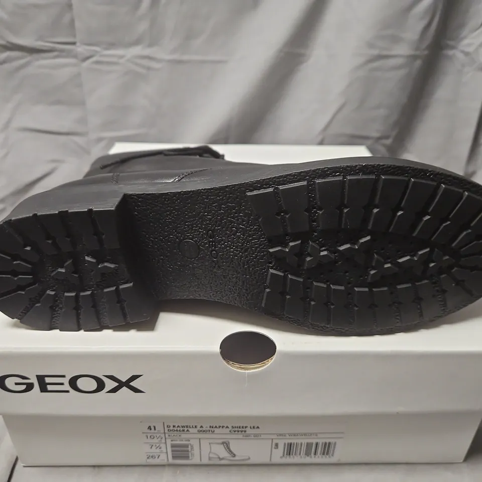 BOXED GEOX D RAWELLE A - NAPPA SHEEP LEA BLACK LEATHER LACE-UP BOOT – UK 7.5 (EU 41)