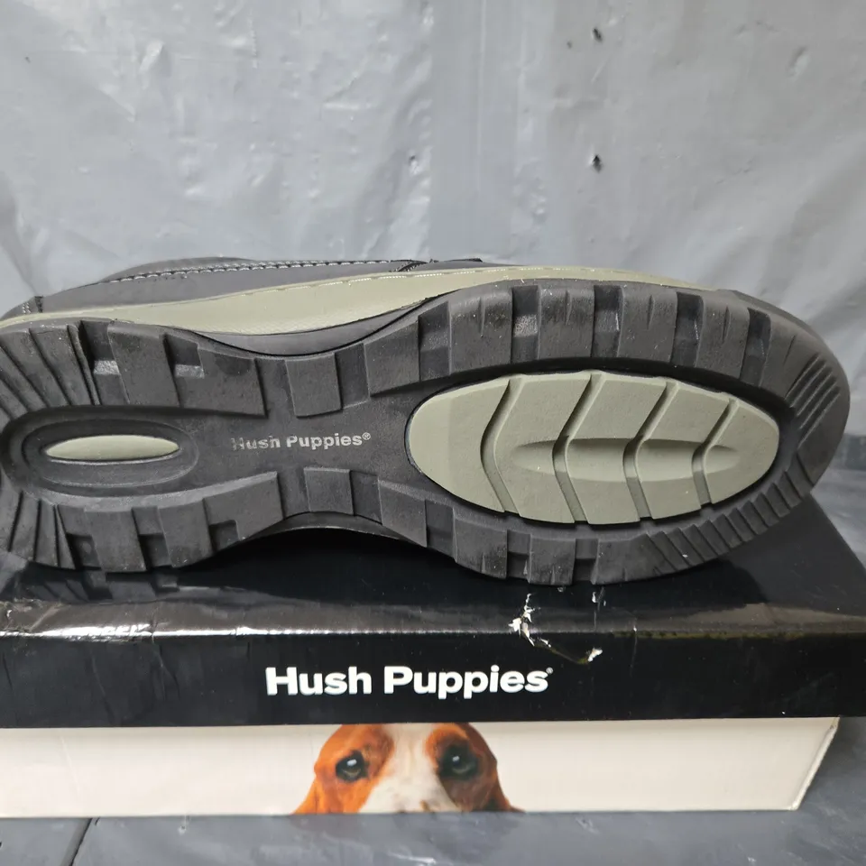 BOXED PAIR OF HUSH PUPPIES TUCKER SHOES IN BLACK - UK 10