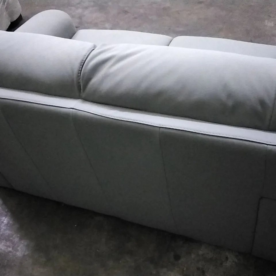 QUALITY ITALIAN DESIGNER ONTARIO 2 SEATER SOFA JN LIGHT GREY LEATHER