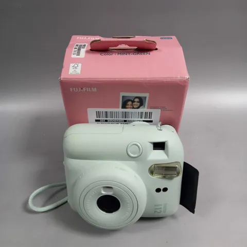 BOXED FUJIFILM INSTAX MINI 12 ISTANT CAMERA