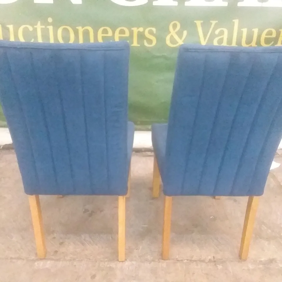 SET OF 2 SALISBURY BLUE VELVET DINING CHAIR (OAK LEG)