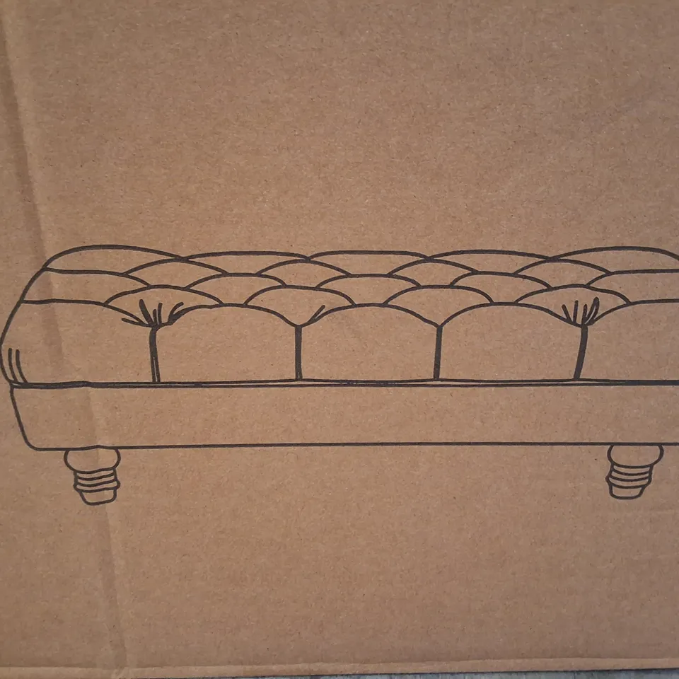 BOXED FOOTSTOOL IN CREAM