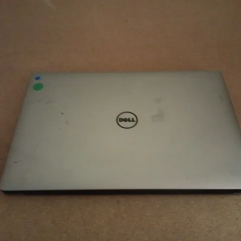 DELL XPS LAPTOP – SILVER