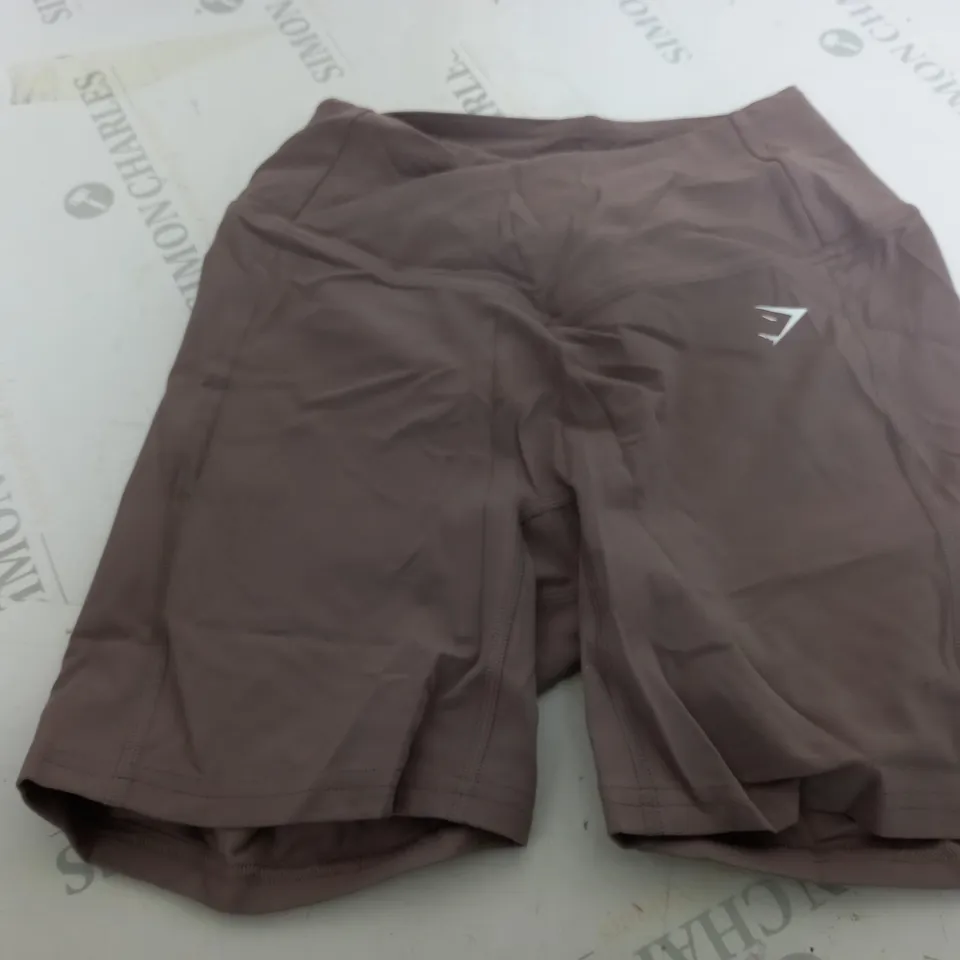 GYMSHARK CROSSOVER SHORTS IN WASHED MAUVE - SMALL