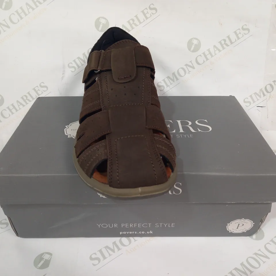 BOXED PAIR OF PAVERS SANDALS IN BROWN UK SIZE 10