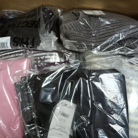 APPROXIMATELY 20 ASSORTED CLOTHING ITEMS IN VARIOUS SIZES, COLOURS & STYLES TO INCLUDE RELAXED PULL ON PANTS, ALL DAY CREW LONG SLEEVE, ULTRA SOFT CONTOUR FLARE, ETC